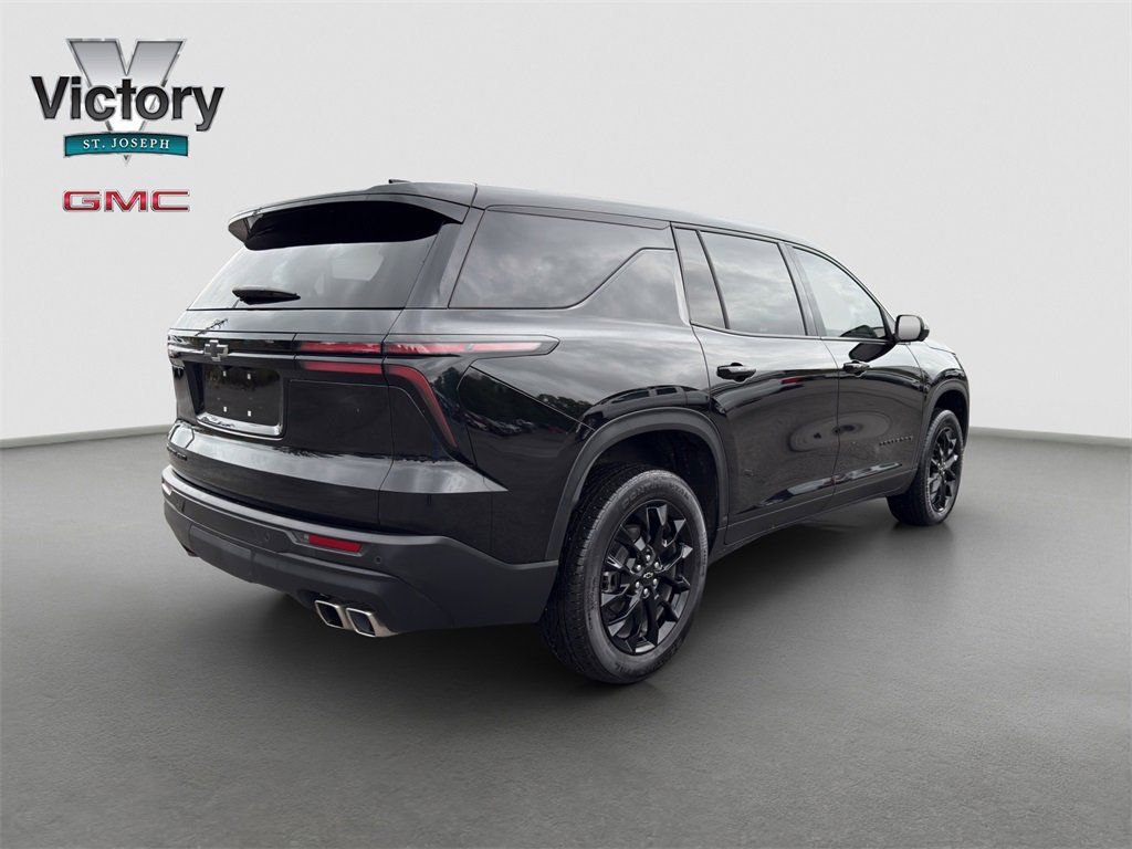 2024 Chevrolet Traverse LS photo 14