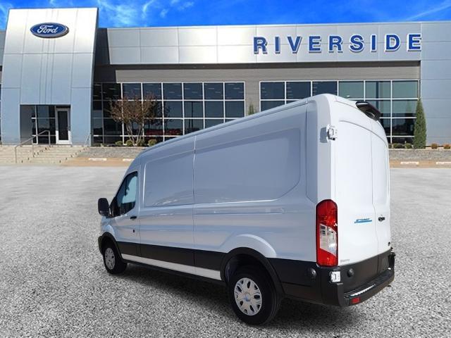 2023 Ford Transit photo 2