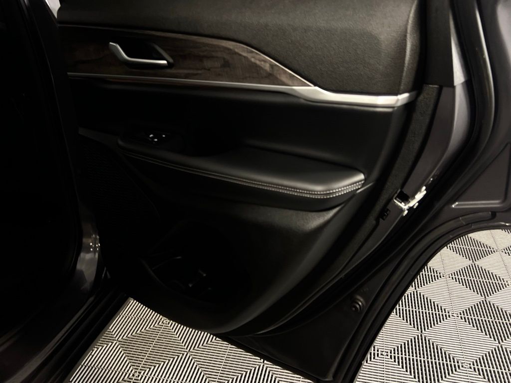 2024 Jeep Grand Cherokee Limited photo 23