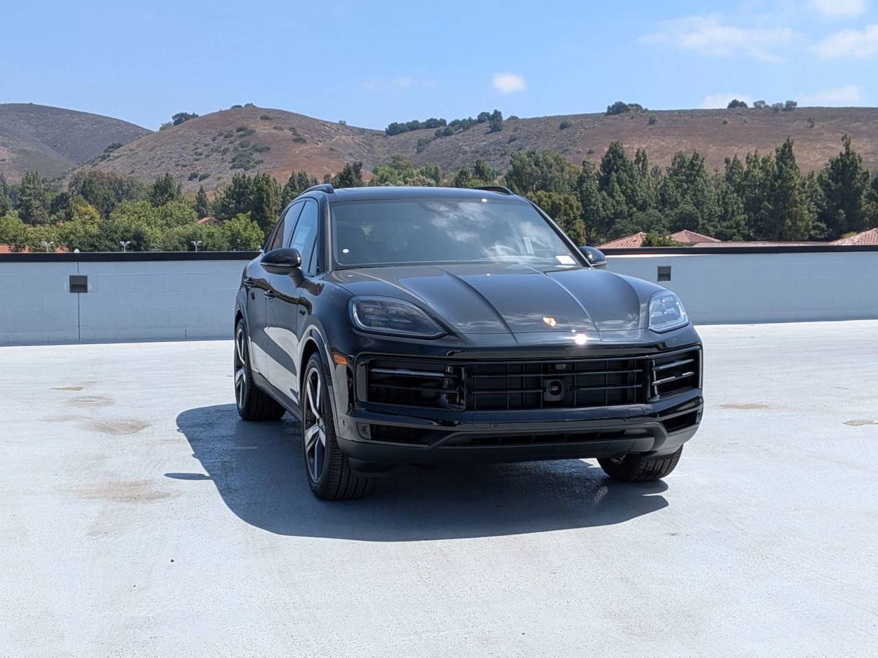 2025 Porsche Cayenne photo 7