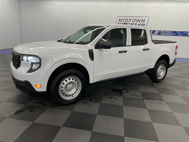 2025 Ford Maverick XL's photo