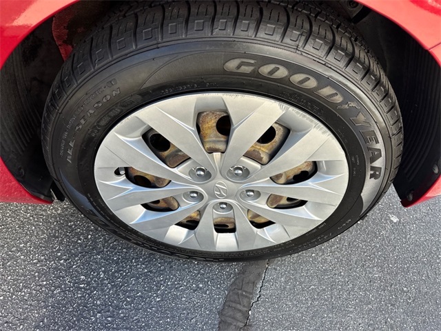 2017 Hyundai Elantra GT Base photo 24