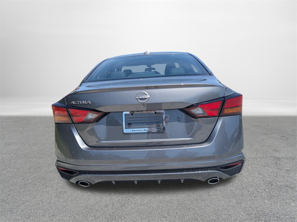 2025 Nissan Altima 2.5 SV photo 4