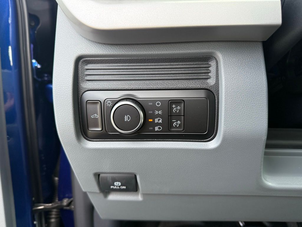 2026 Ford F-350 photo 14