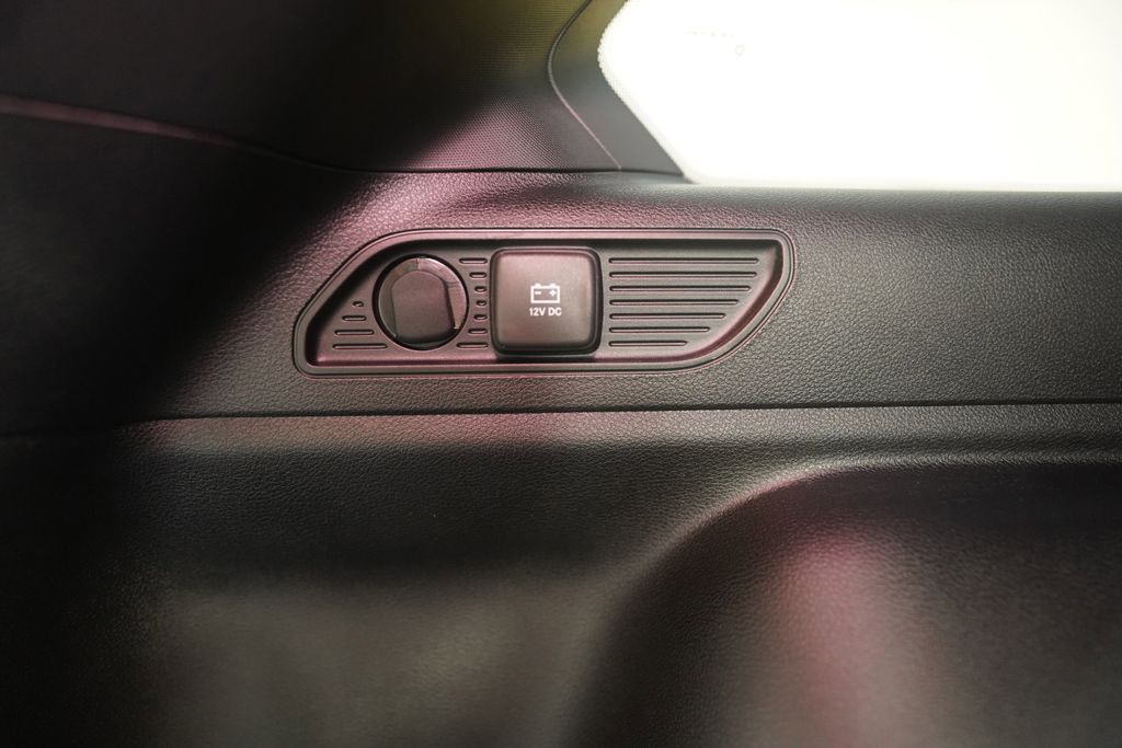 Used 2025 White Jeep Laredo image 30