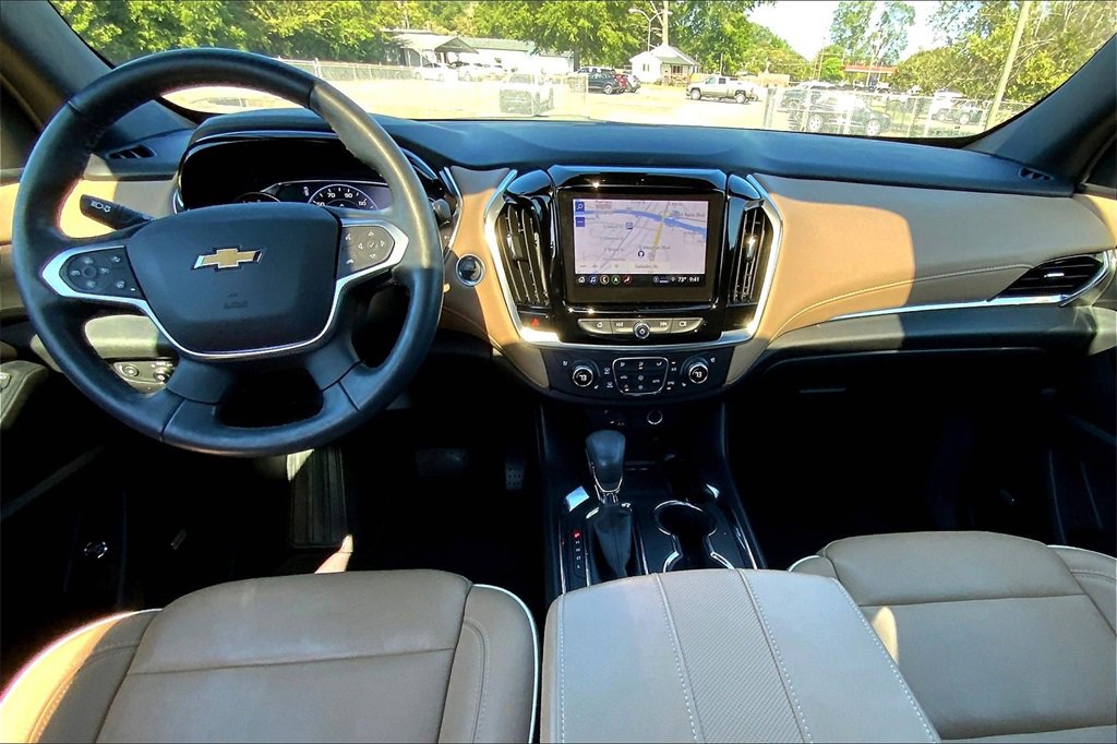 2023 Chevrolet Traverse Premier photo 13