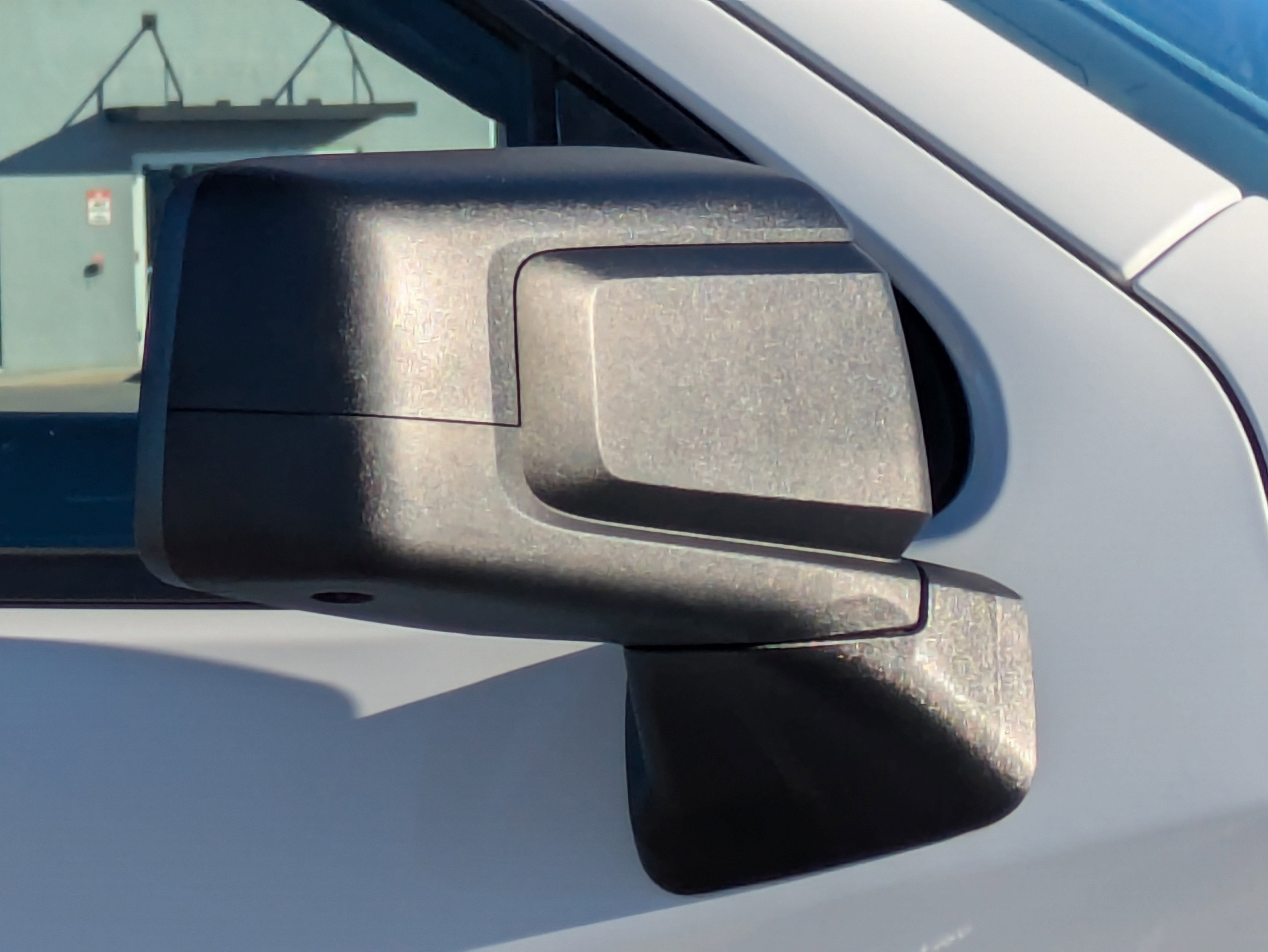 2020 Chevrolet Silverado 1500 Custom photo 2