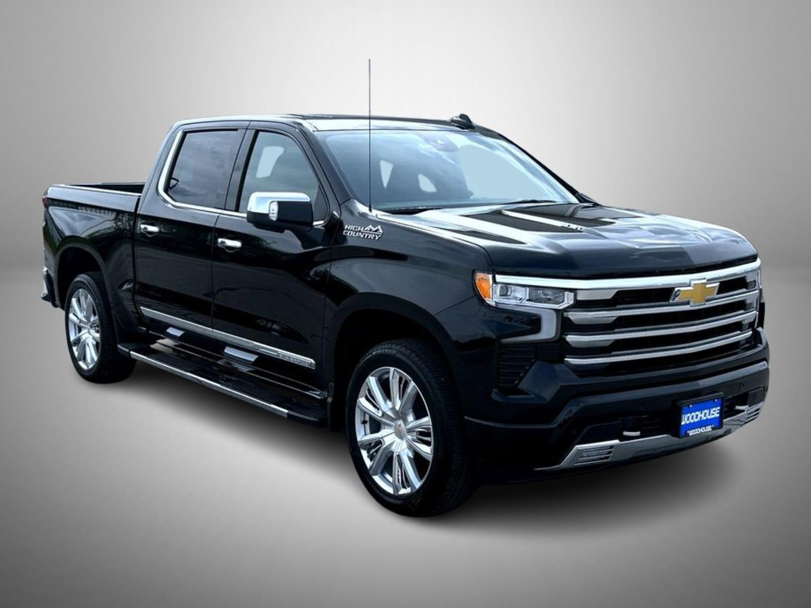 2026 Chevrolet Silverado 1500 High Country photo 3