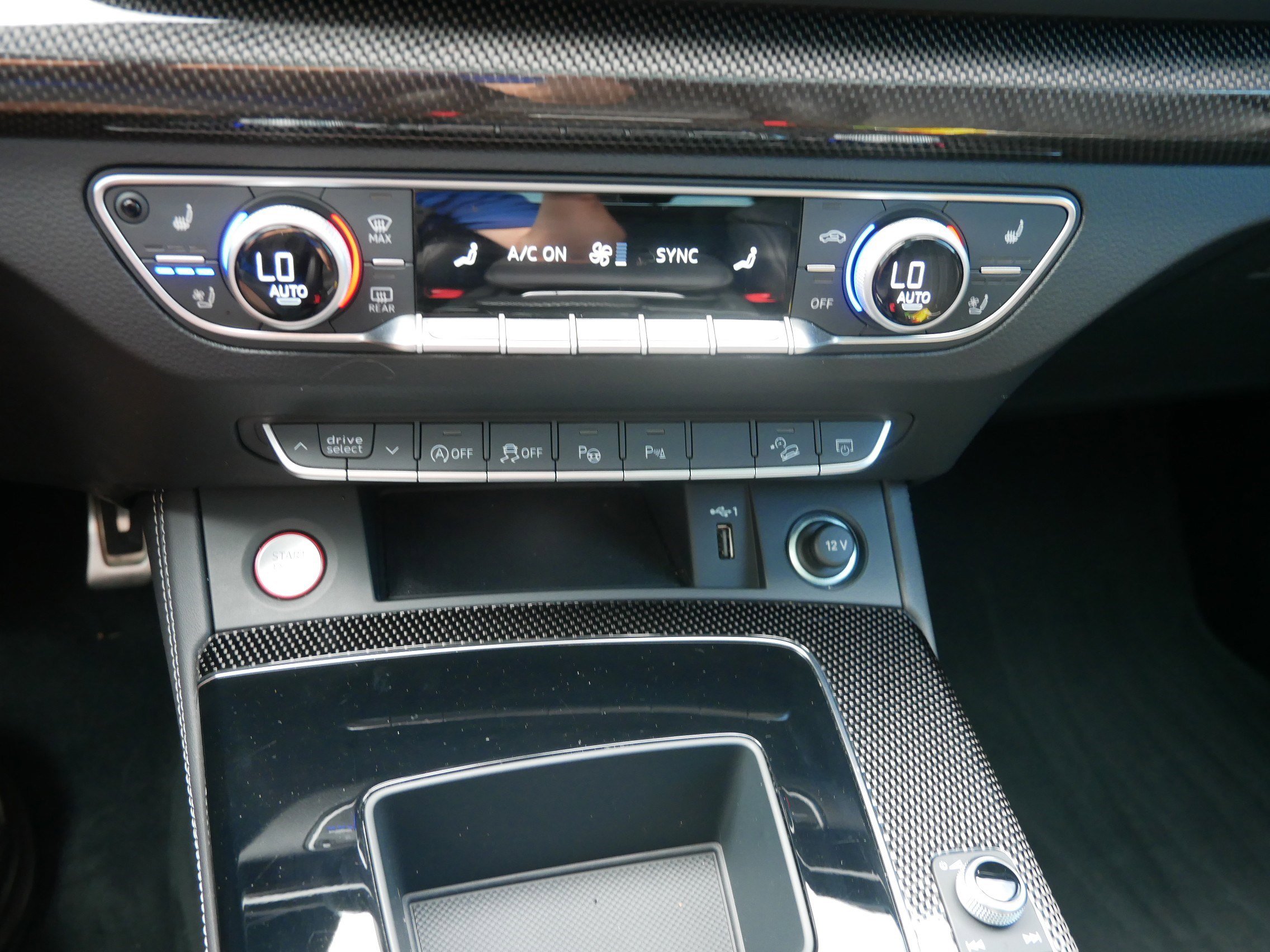 2022 Audi SQ5 Prestige photo 28