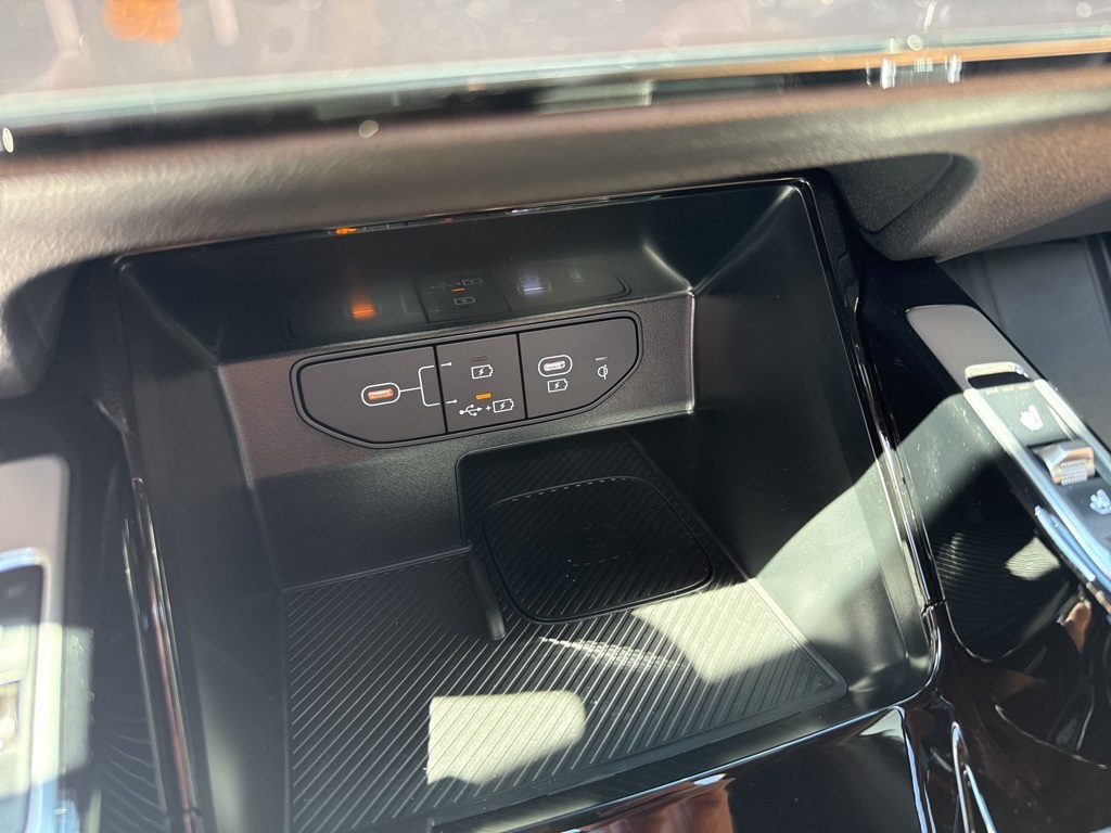 2026 Kia Sorento X-Line SX Prestige photo 22