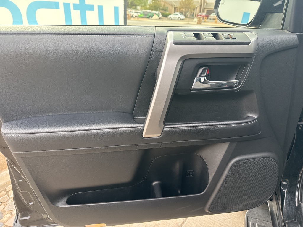 2024 Toyota 4Runner SR5 photo 7