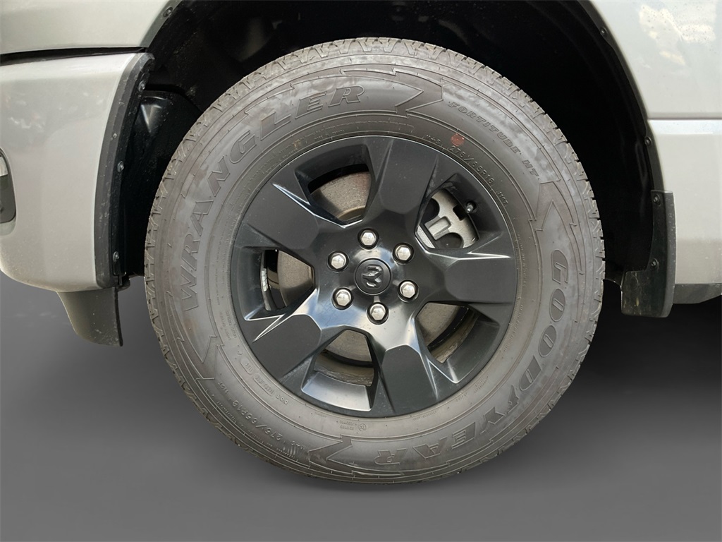 2025 Ram 1500 Tradesman photo 14