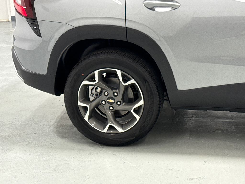 2026 Chevrolet Trax photo 9
