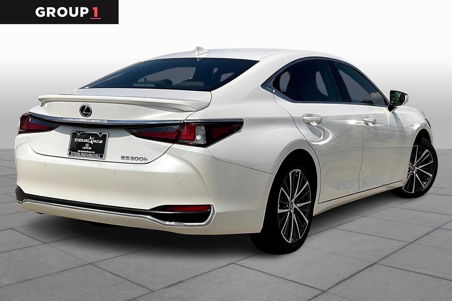 2025 Lexus ES Premium photo 10