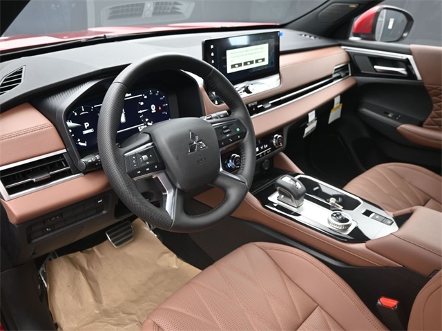 2025 Mitsubishi Outlander SEL photo 4