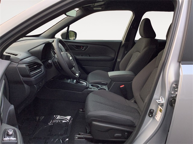 2025 Subaru Forester Premium photo 8