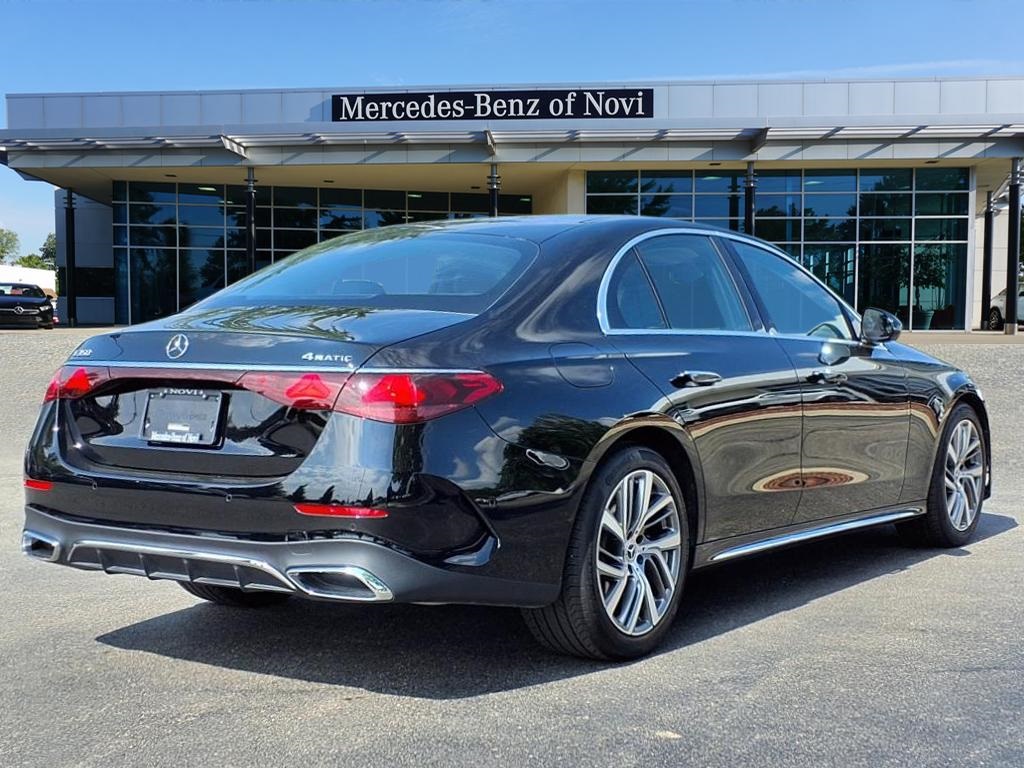 2024 Mercedes Benz E 350 4MATIC photo 4