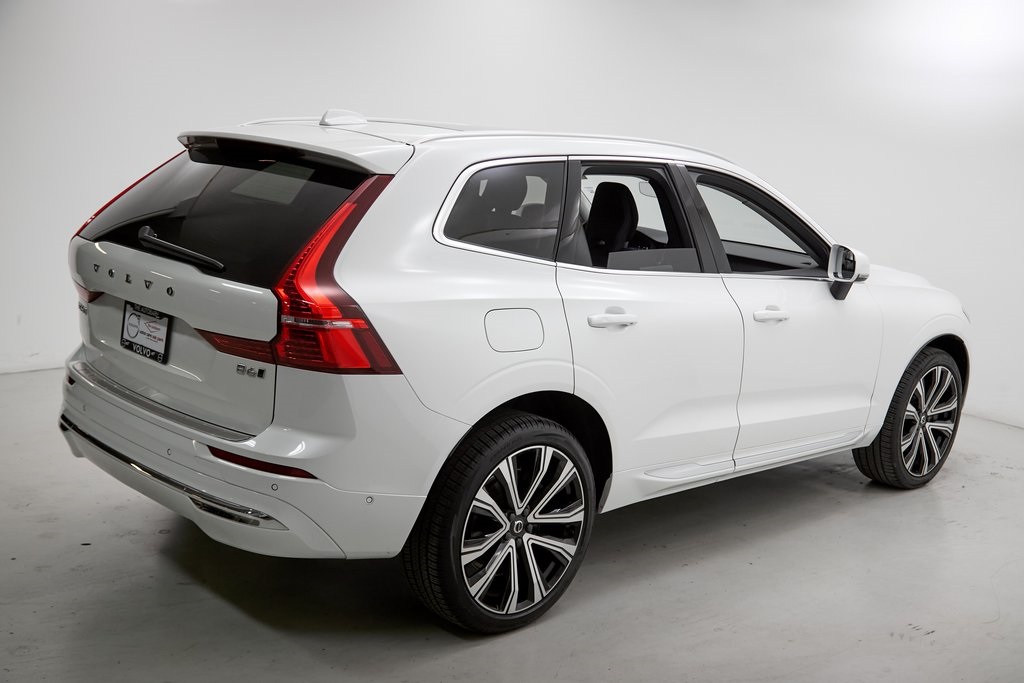 2023 VOLVO XC60 - Image 9