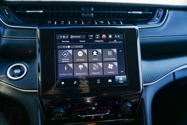 2023 Jeep Grand Cherokee Laredo photo 16