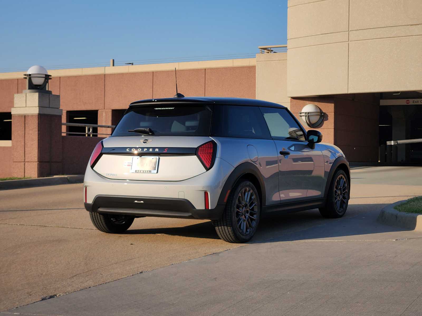 2025 Mini Cooper 2 Door Hardtop S photo 4