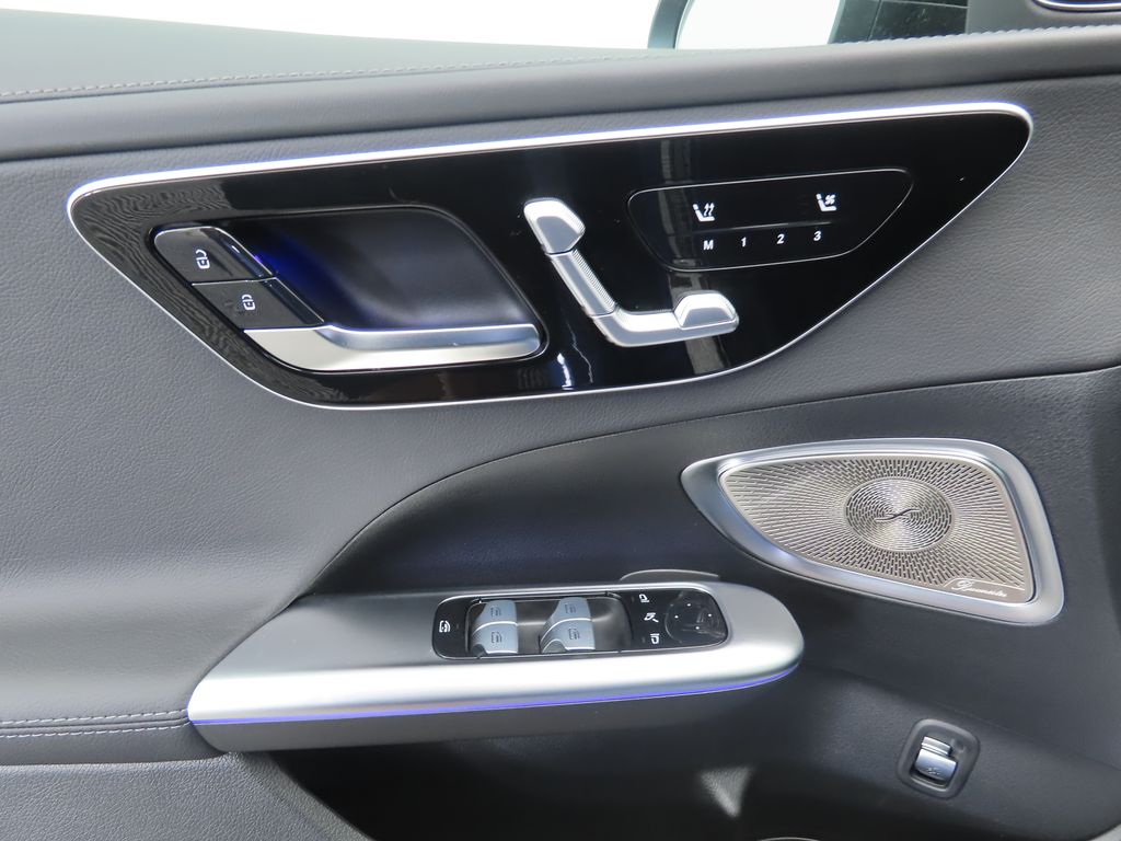 2025 Mercedes Benz C 300 photo 25
