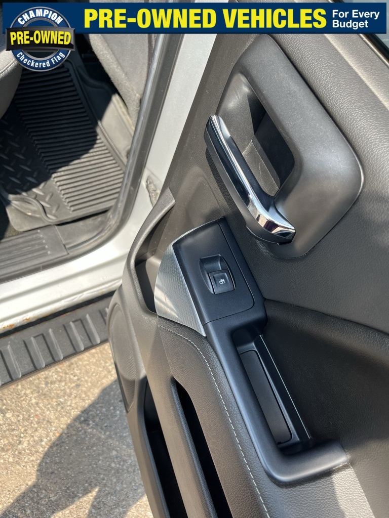 2017 Chevrolet Silverado 1500 LT2 photo 26