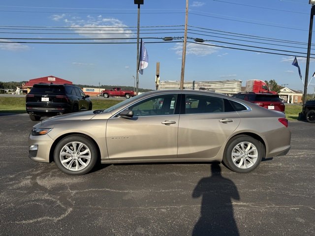 2025 Chevrolet Malibu 1LT photo 4