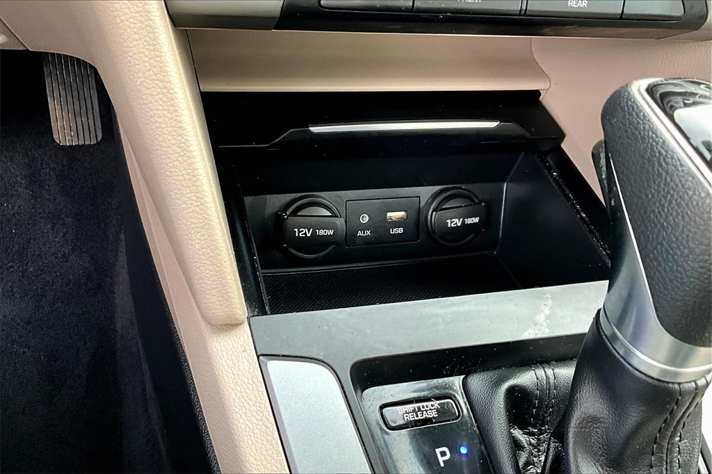 2017 Hyundai Elantra SE photo 22