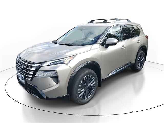2026 Nissan Rogue Platinum photo 2