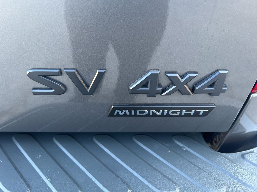 2021 Nissan Frontier Crew Cab photo 25
