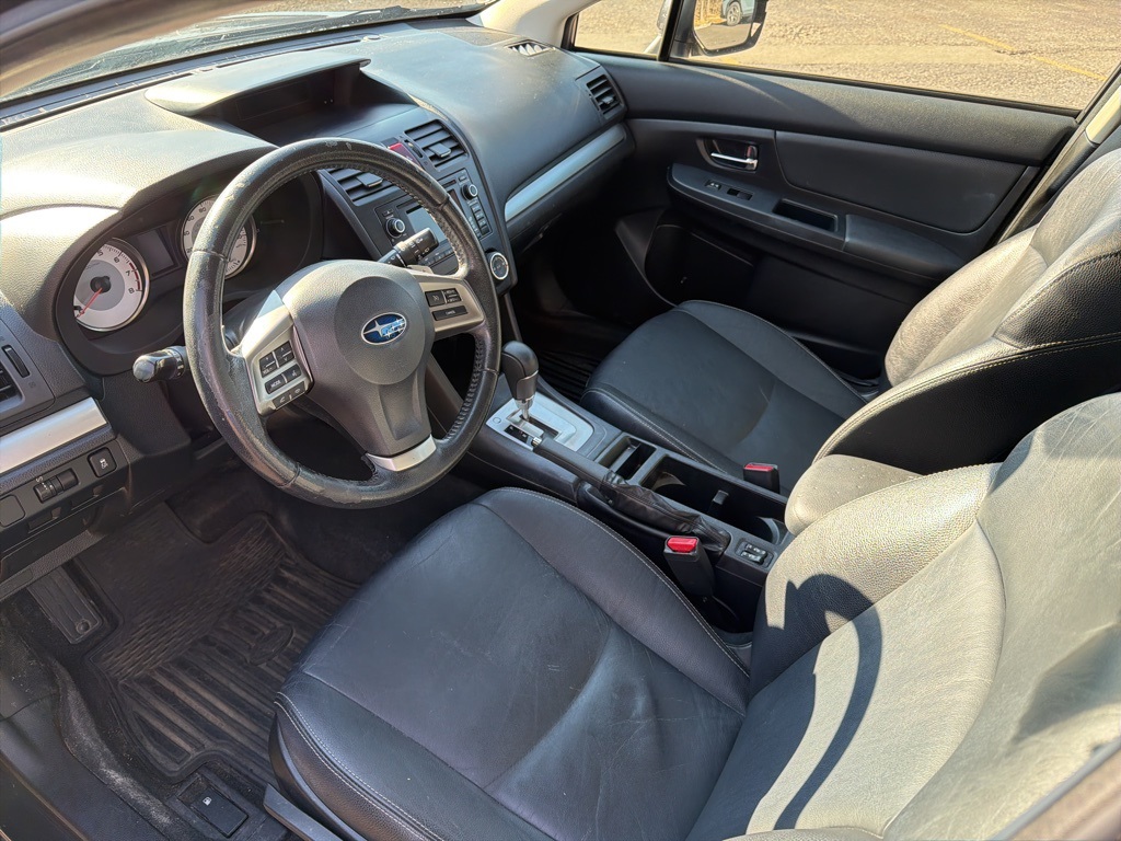 2014 Subaru Impreza 2.0i Limited photo 2
