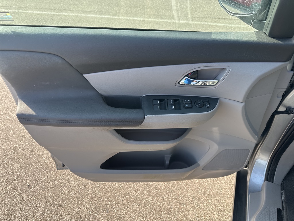 2016 Honda Odyssey EX photo 12