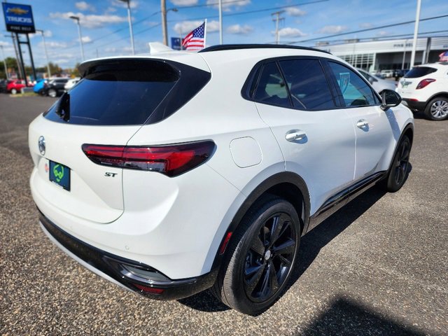2021 Buick Envision Essence photo 16