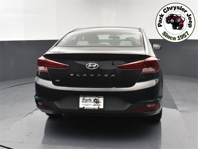 2019 Hyundai Elantra SE photo 4