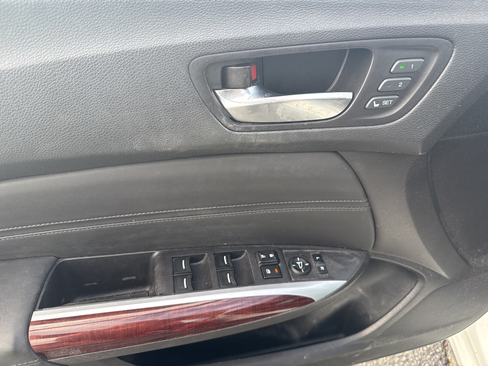 2015 Acura TLX Technology photo 14