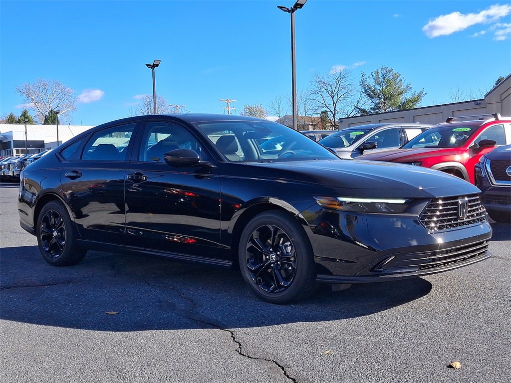 2025 Honda Accord SE photo 2