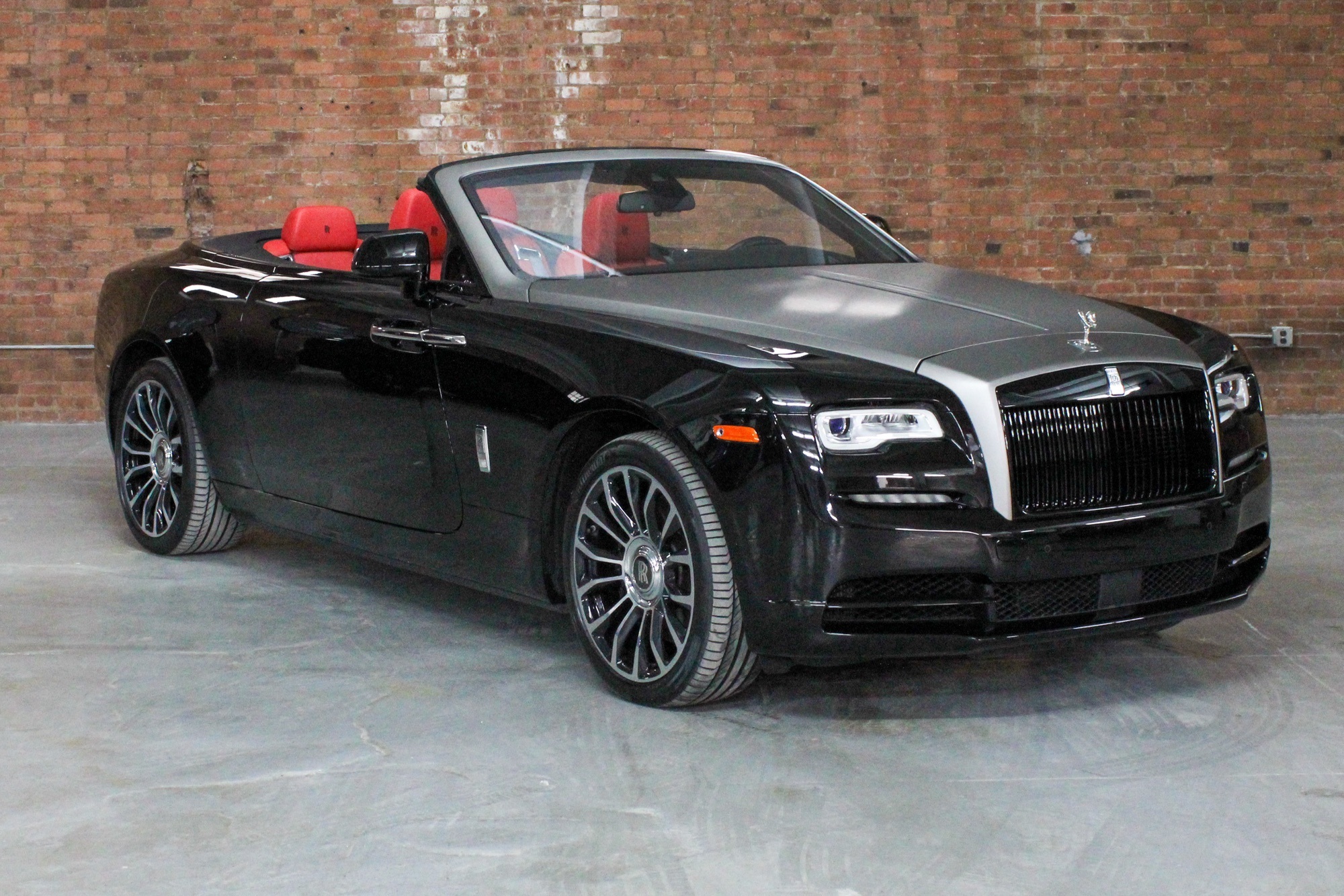 2019 Rolls Royce Dawn photo 6