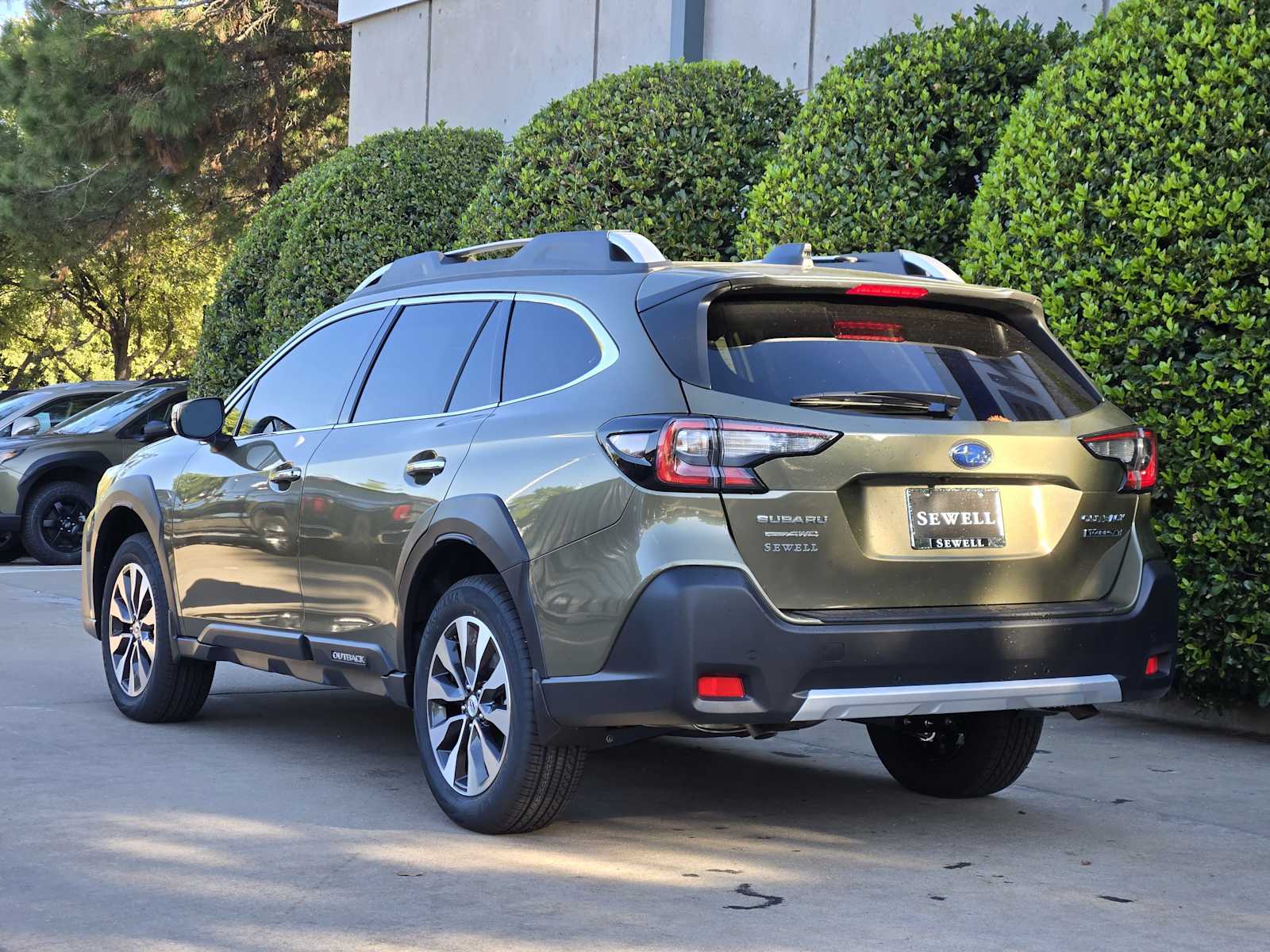 2025 Subaru Outback Touring XT photo 4