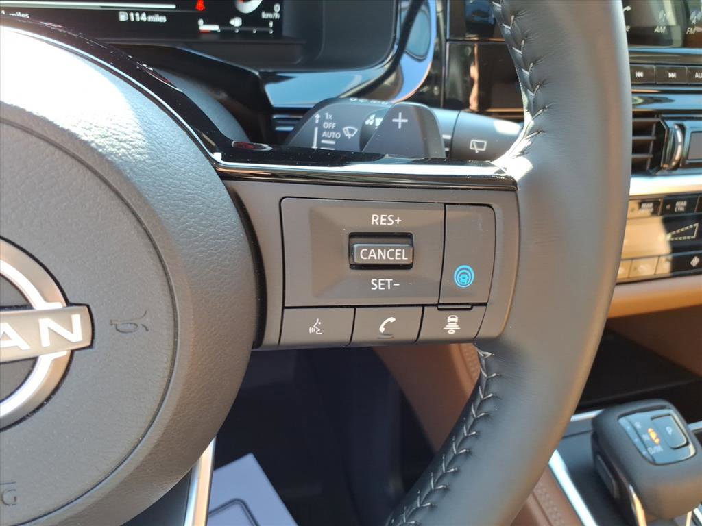 2024 Nissan Pathfinder Platinum photo 15