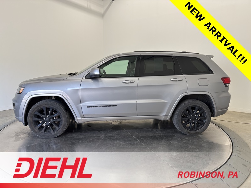2019 Jeep Grand Cherokee Altitude photo 3