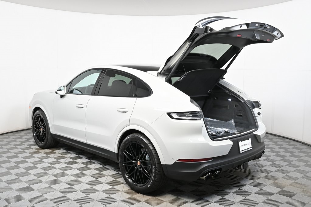2026 Porsche Cayenne Coupe photo 29