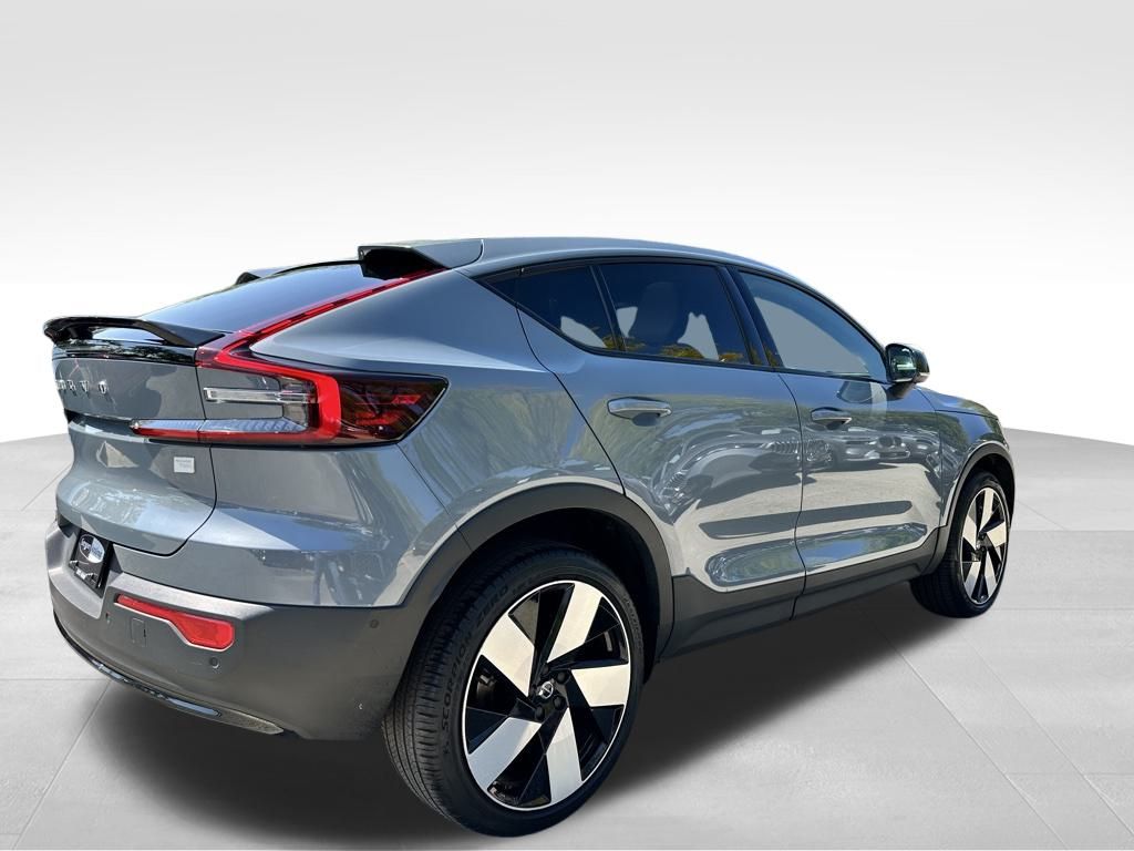 2023 Volvo C40 Recharge Ultimate photo 4