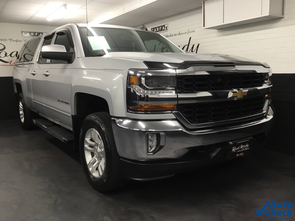 2018 Chevrolet Silverado 1500 LT photo 3