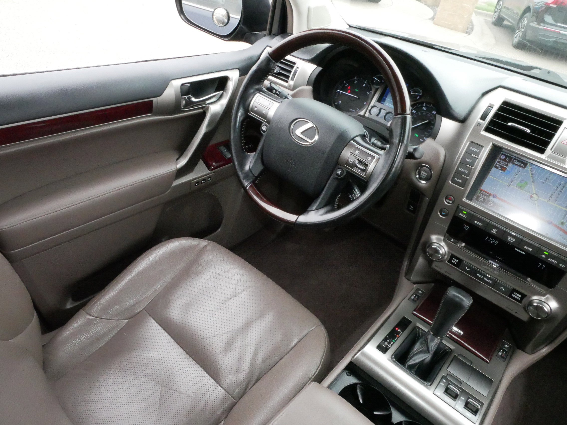 2019 Lexus GX 460 Premium photo 7