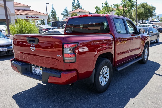 2024 Nissan Frontier SV photo 3
