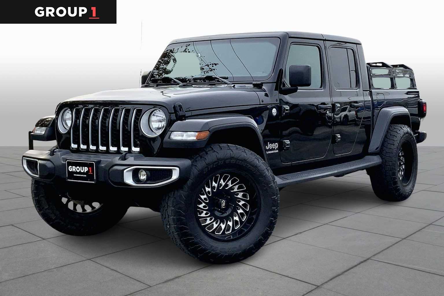 2021 Jeep Gladiator Overland's photo