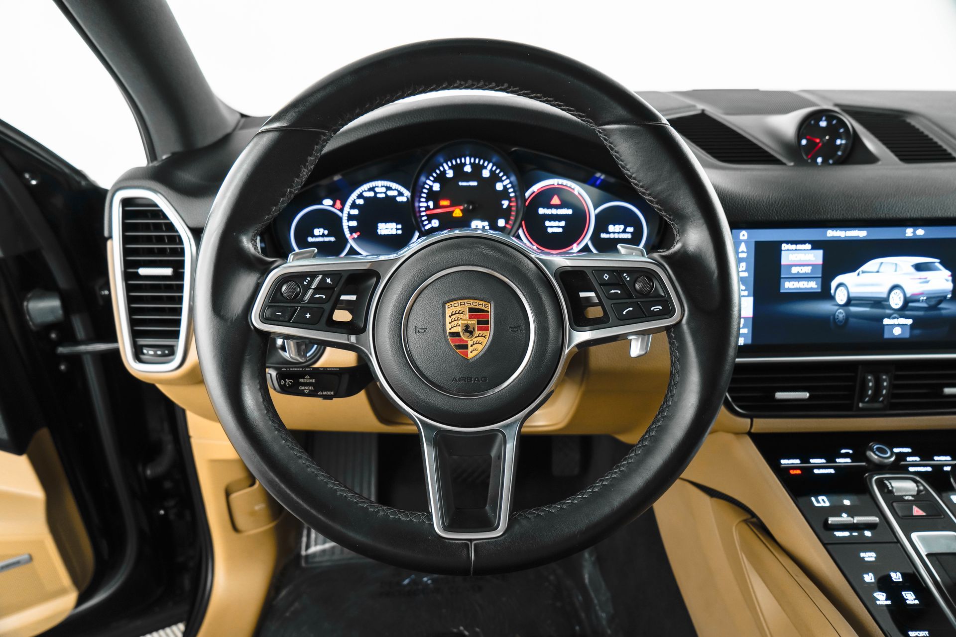 2020 Porsche Cayenne Base photo 17