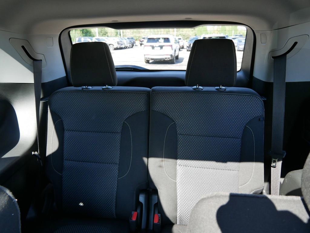 2023 Gmc Acadia SLE photo 11