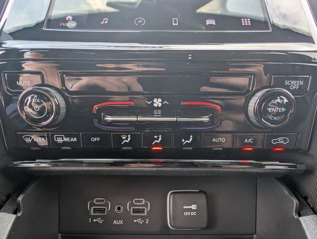 2025 Jeep Grand Cherokee Laredo X photo 13
