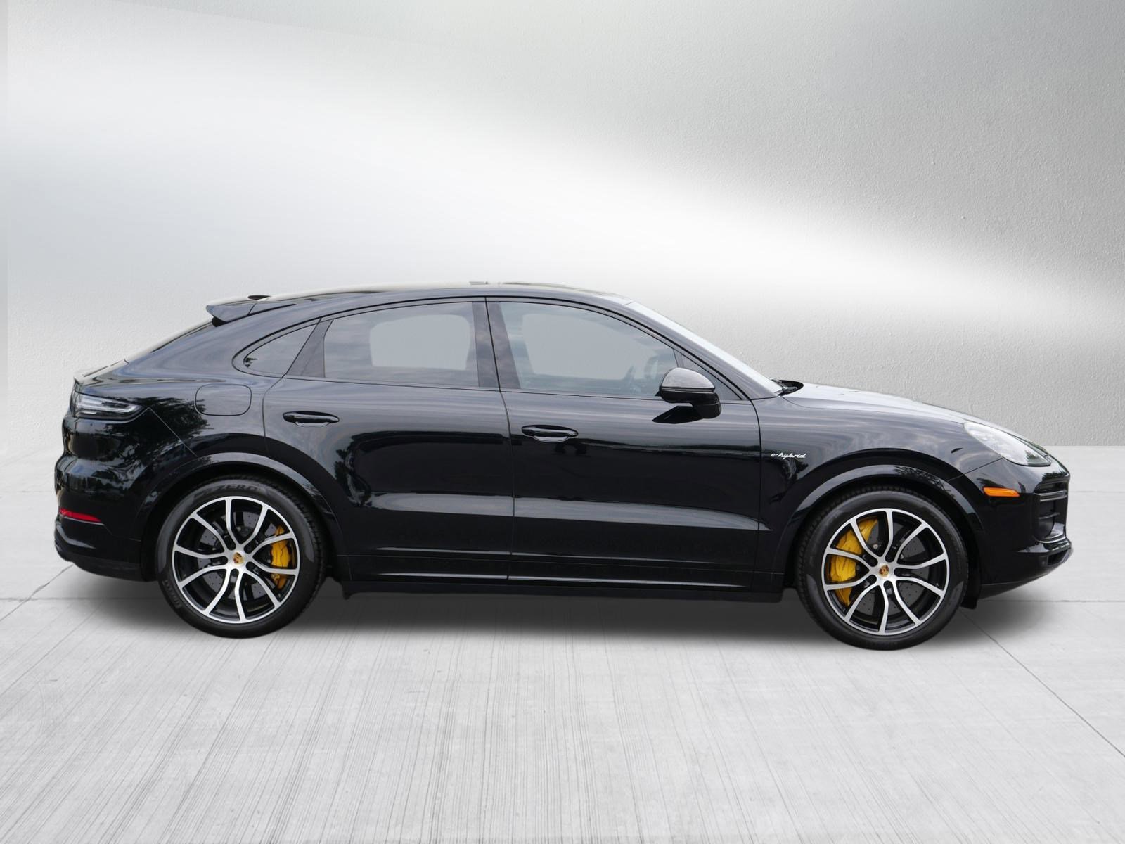 2020 Porsche Cayenne Turbo S E-Hybrid Coupe photo 8